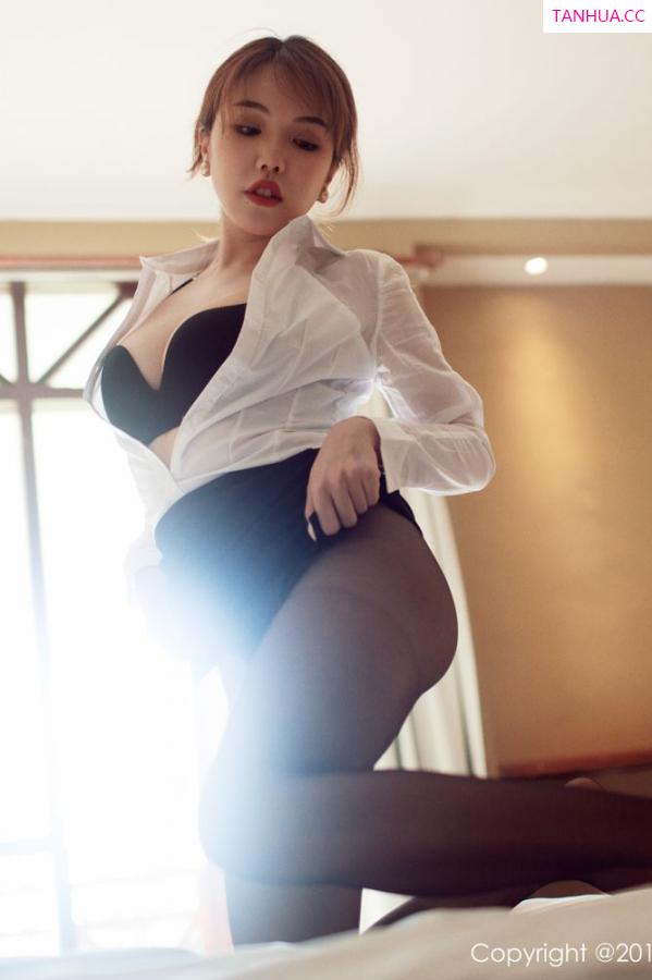 妮小妖  [XIUREN]高清写真图 2019.08.09 黄楽然第28张图片